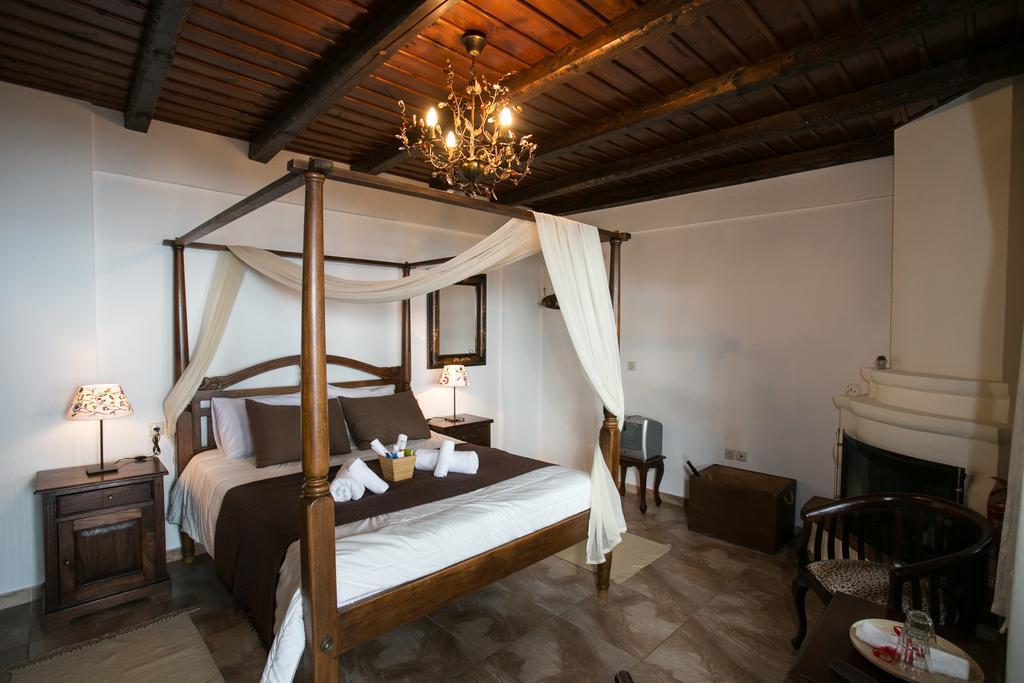 Enastron Guesthouse Palaios Panteleimonas Quarto foto