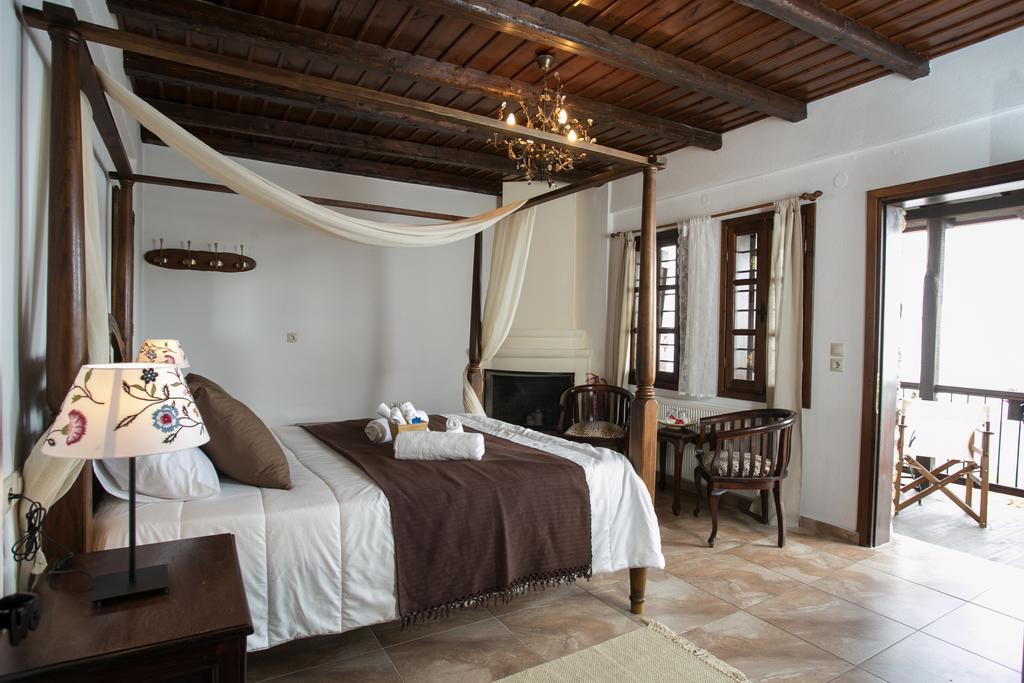 Enastron Guesthouse Palaios Panteleimonas Quarto foto